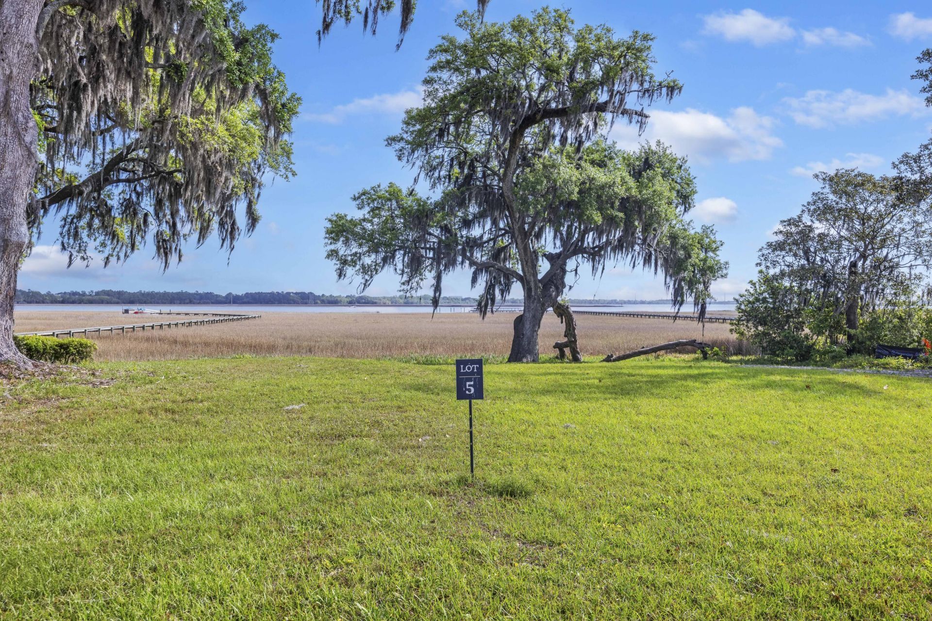 4033 Kaolin Street Photo 9