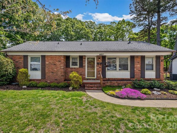 4827 Harcourt Lane, Charlotte, NC 28212