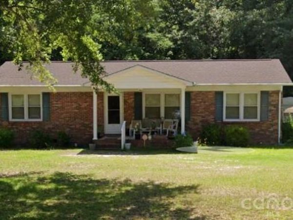 404 W Hammond Street, Heath Springs, SC 29058