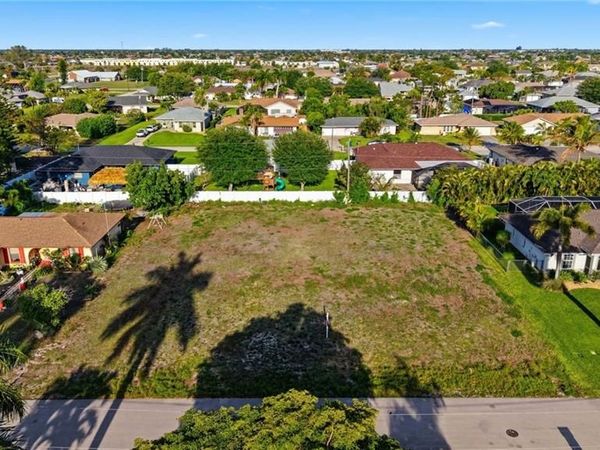 4208 SW 5th PL, CAPE CORAL, FL 33914