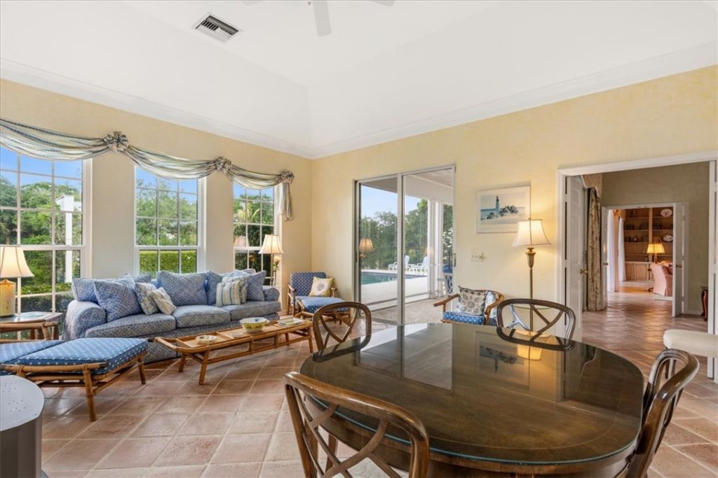 331 Shores Drive, Vero Beach, FL 32963 Photo