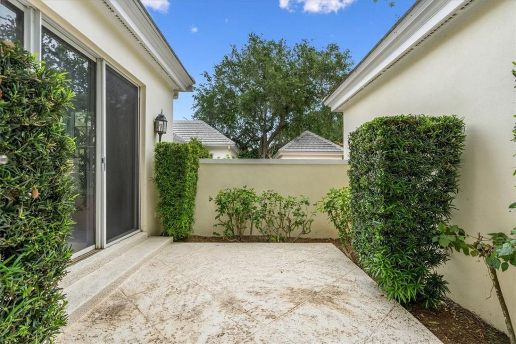 331 Shores Drive, Vero Beach, FL 32963 Photo