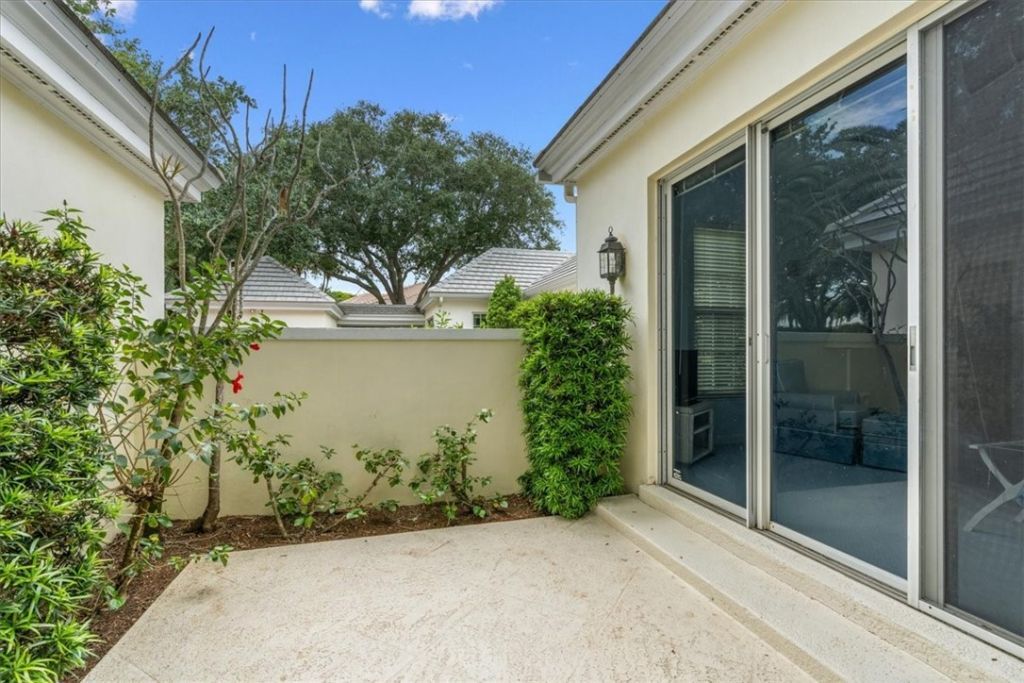 331 Shores Drive, Vero Beach, FL 32963 Photo