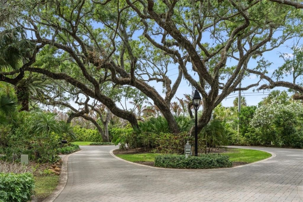 331 Shores Drive, Vero Beach, FL 32963 Photo