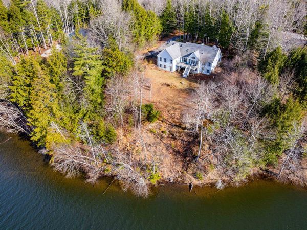 105 Pemigewasset Shores Drive, Bristol, NH 03222