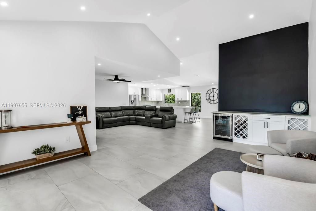 8611 SW 82nd Ter, Miami, FL 33143 Photo