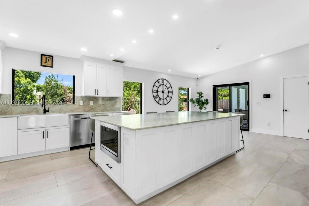 8611 SW 82nd Ter, Miami, FL 33143 Photo