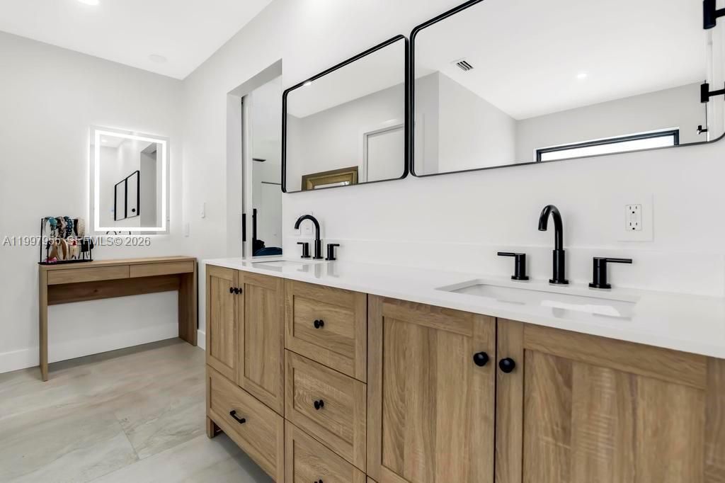 8611 SW 82nd Ter, Miami, FL 33143 Photo