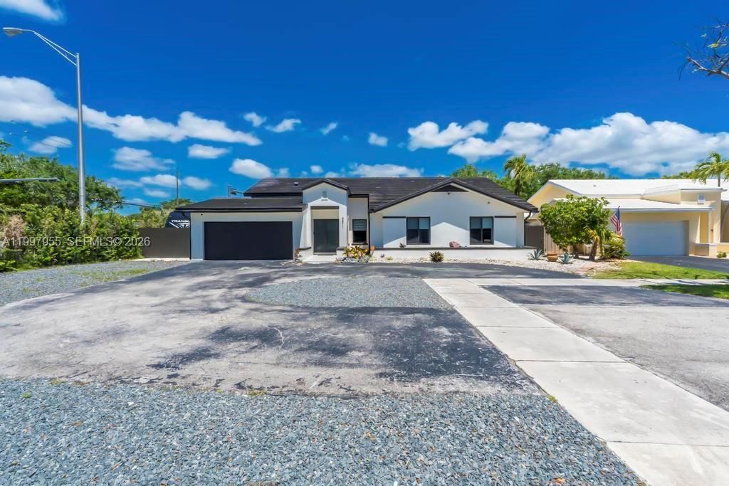 8611 SW 82nd Ter, Miami, FL 33143 Photo