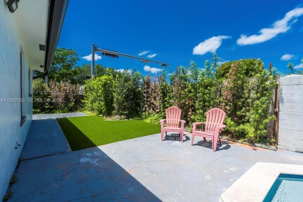 8611 SW 82nd Ter, Miami, FL 33143 Photo