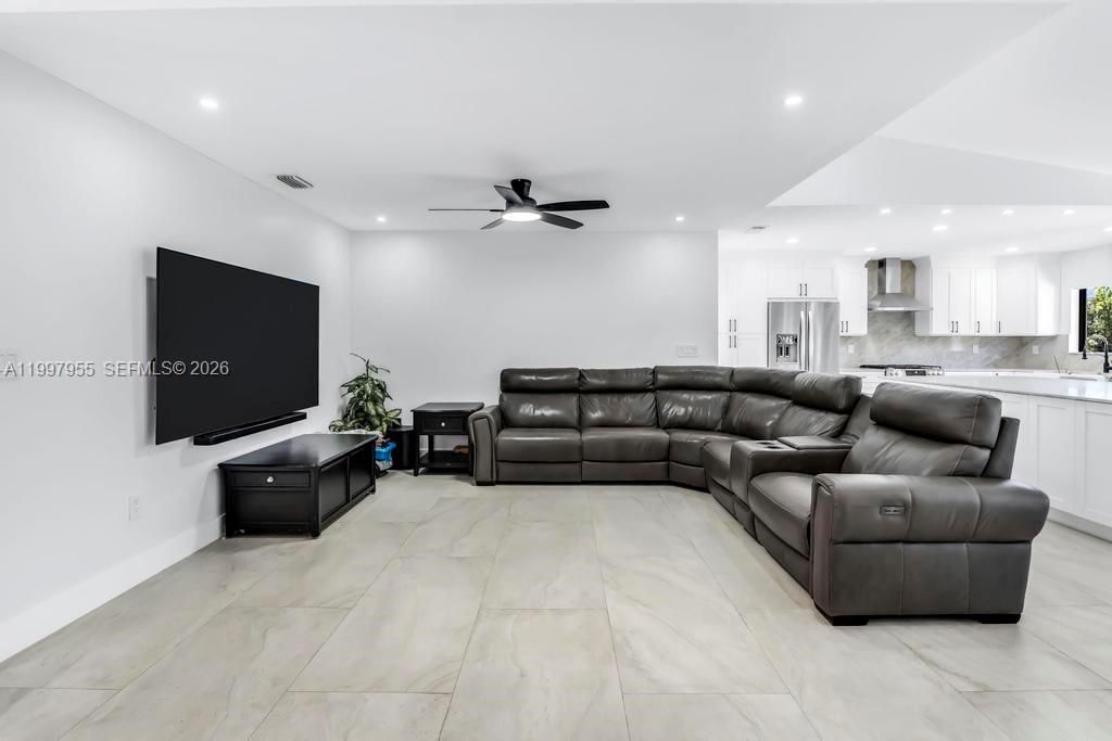 8611 SW 82nd Ter, Miami, FL 33143 Photo