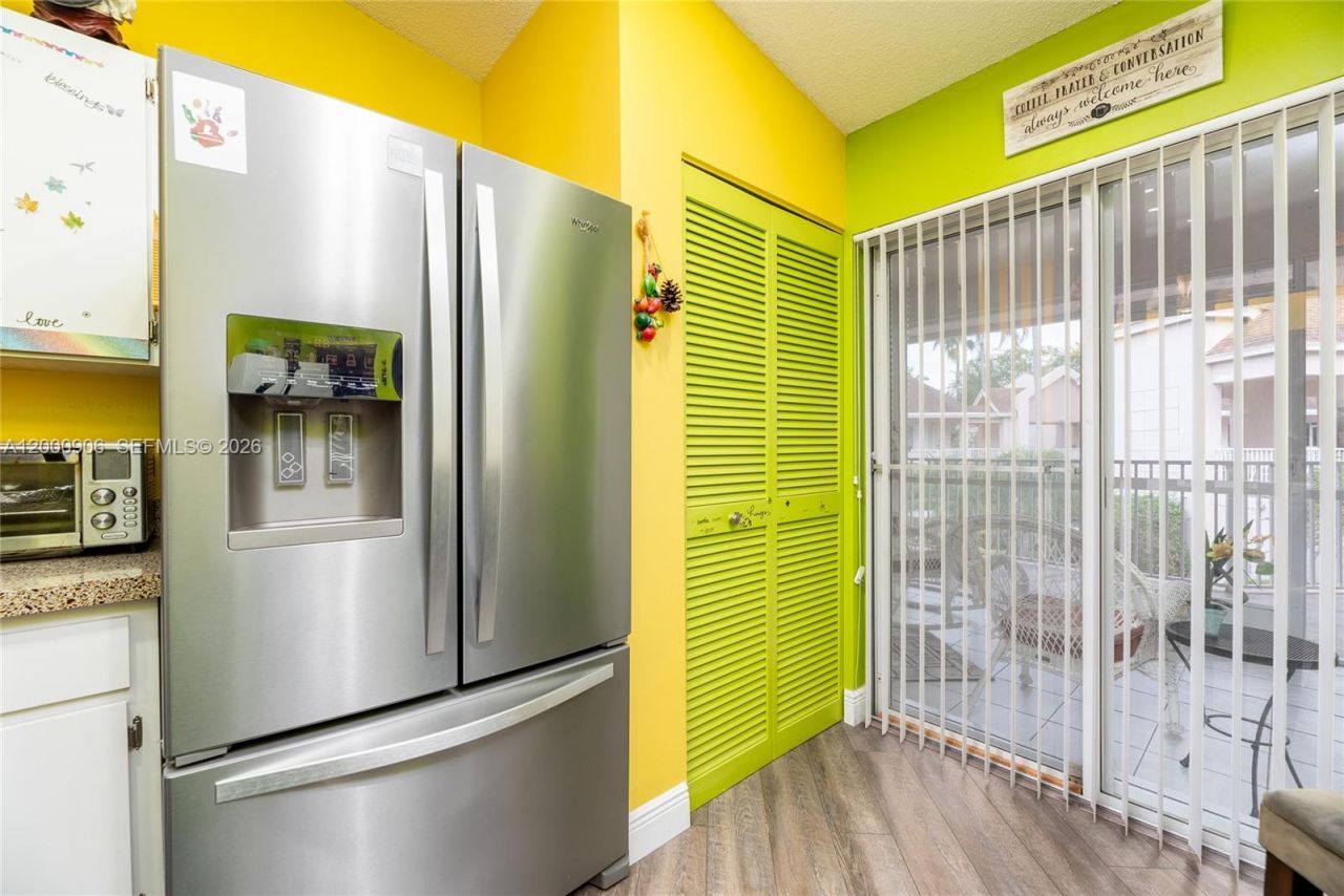 7535 Trent Dr, Unit 202, Tamarac, FL 33321 Photo