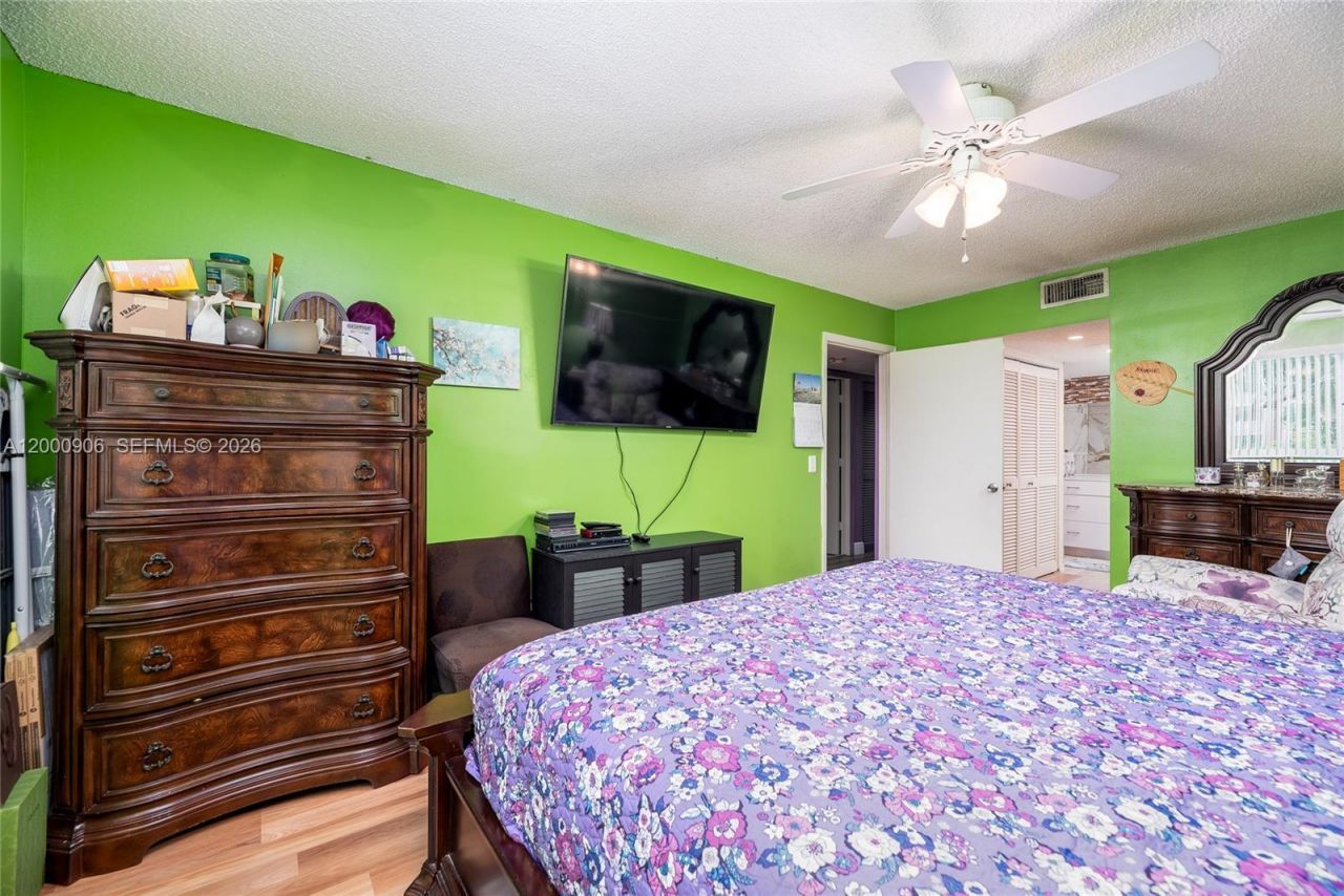 7535 Trent Dr, Unit 202, Tamarac, FL 33321 Photo