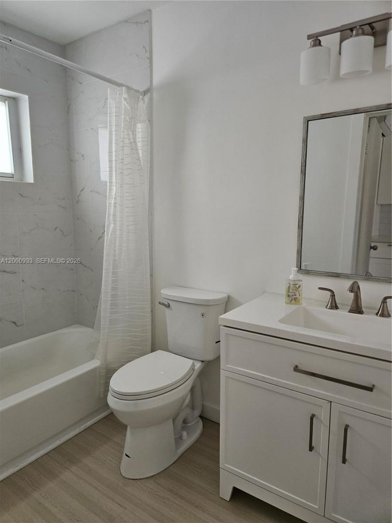 514 SW 2nd Ave, Unit B, Hallandale Beach, FL 33009 Photo