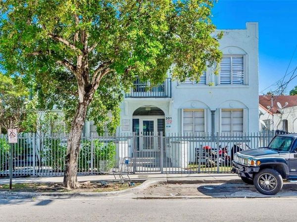 301 SW 10th Ave, Unit 1, Miami, FL 33130