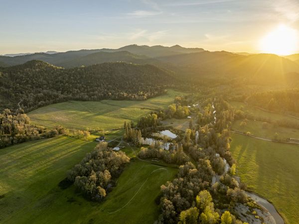 1775 Leland Road, Wolf Creek, OR 97497