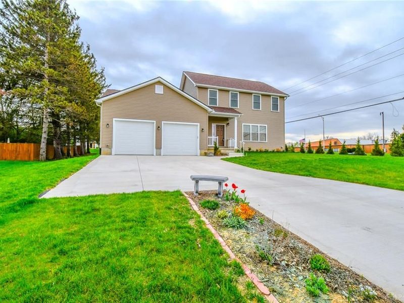 4487 Straight Arrow Road, Beavercreek, OH 45430 Photo 2