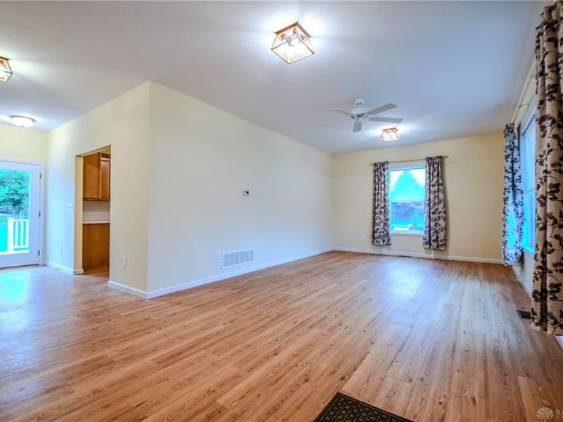 4487 Straight Arrow Road, Beavercreek, OH 45430 Photo 4