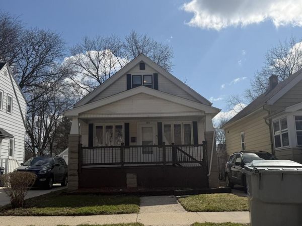 5954 N 39th STREET, Milwaukee, WI 53209