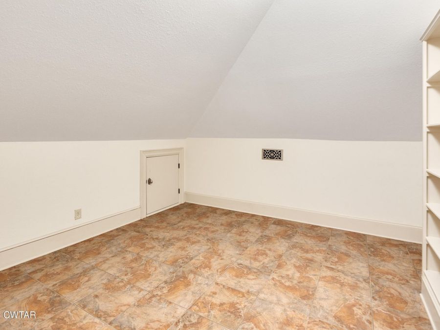 Property Image 92