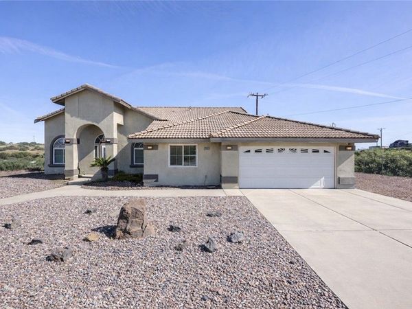 7084 Aster, Oak Hills, CA 92344