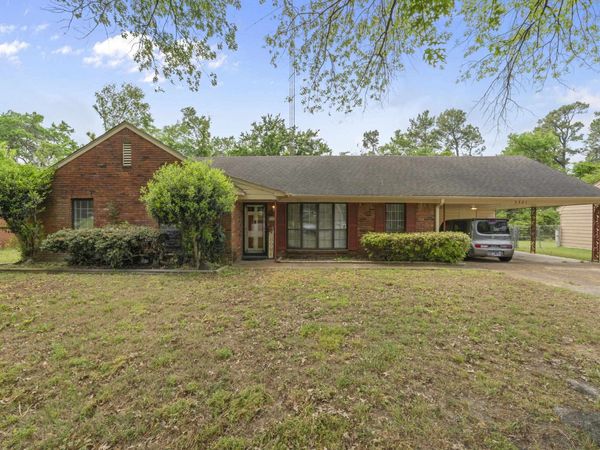 3321 EARL DR, Memphis, TN 38128
