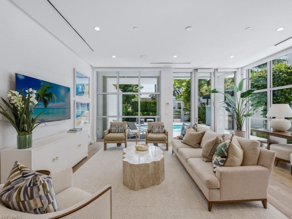 345 Banyan Blvd, Unit 3, Naples, FL 34102 Photo