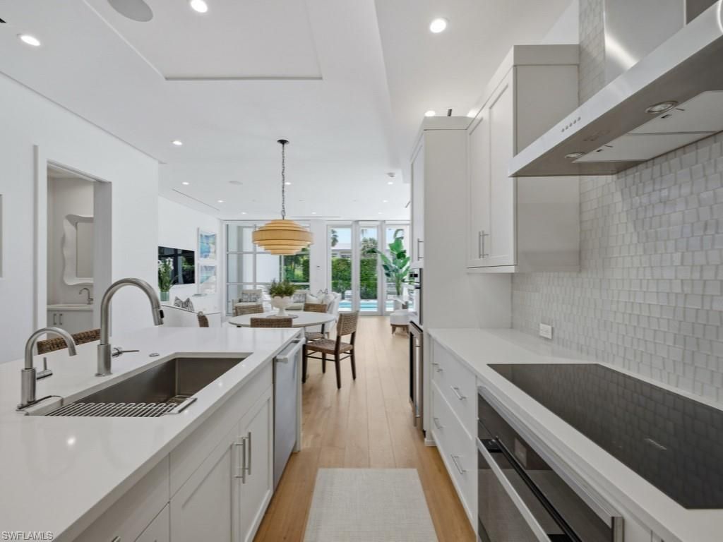 345 Banyan Blvd, Unit 3, Naples, FL 34102 Photo