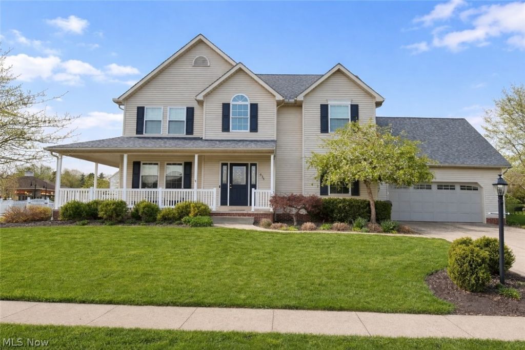 635 Hawthorn Drive , Dover, OH 44622 Main Photo