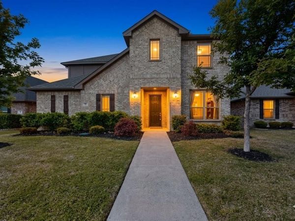 73 River Oaks Boulevard, Waxahachie, TX 75165