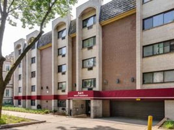541 W OAKDALE Avenue , Unit 418, Chicago, IL 60657