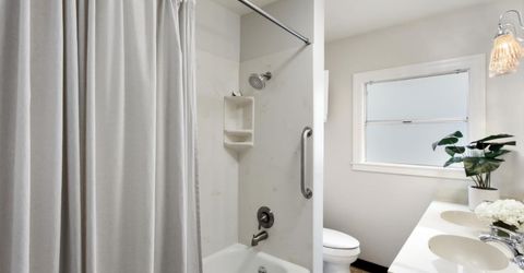 2728 Harkness St, Sacramento, CA 95818 Photo