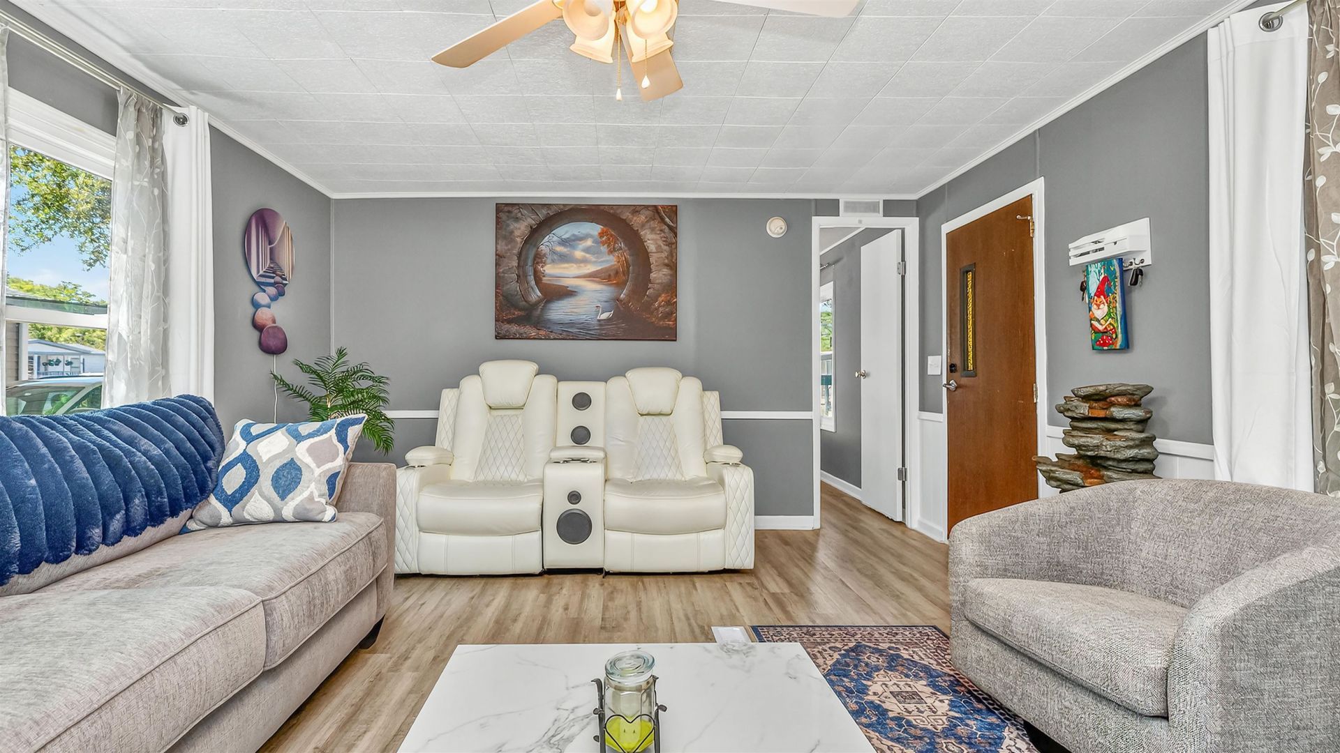 8 Burr Circle Photo 11