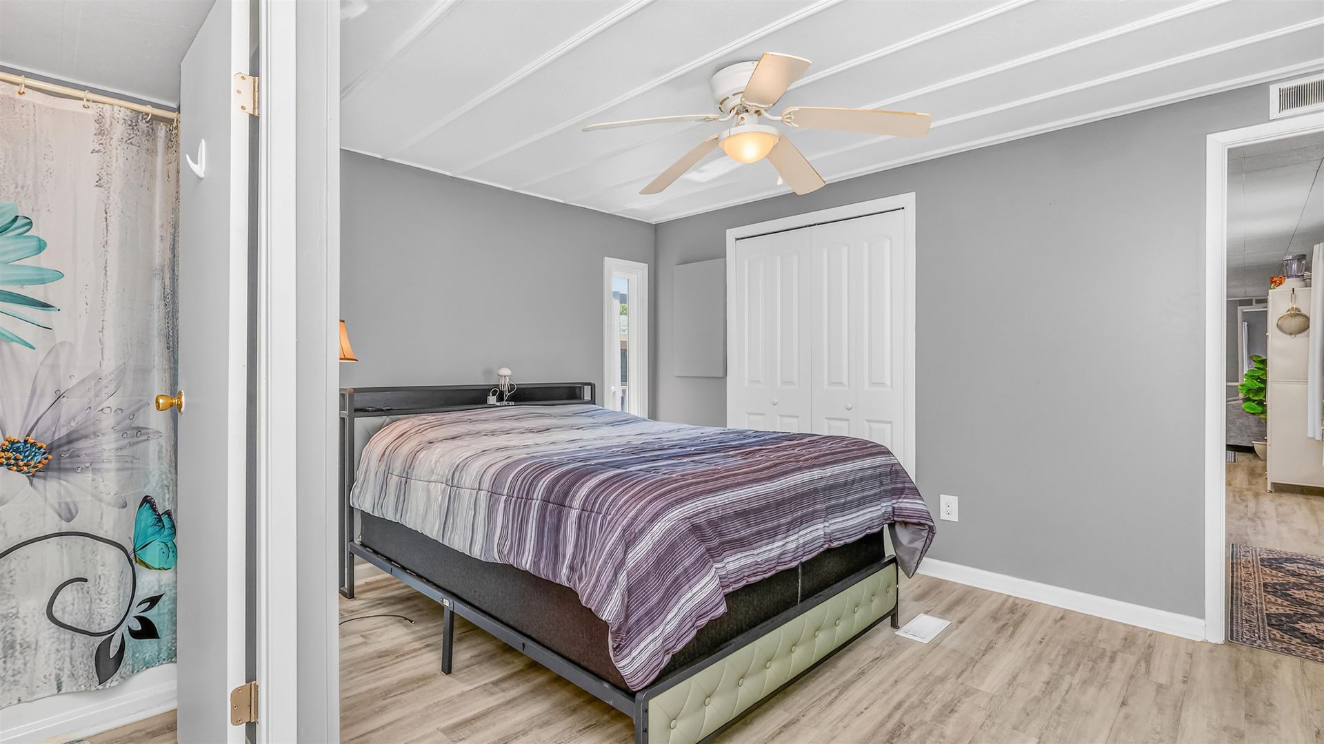 8 Burr Circle Photo 18