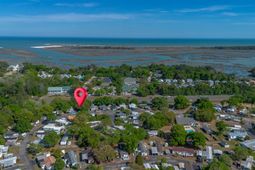 8 Burr Circle photo 4