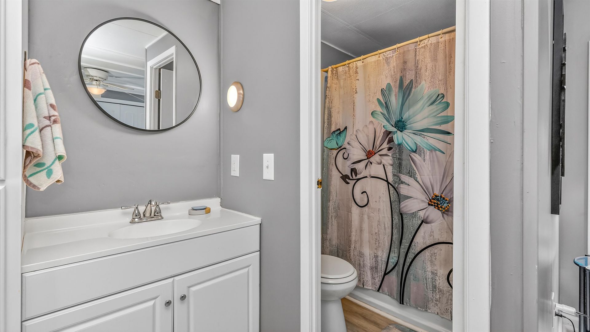 8 Burr Circle Photo 21