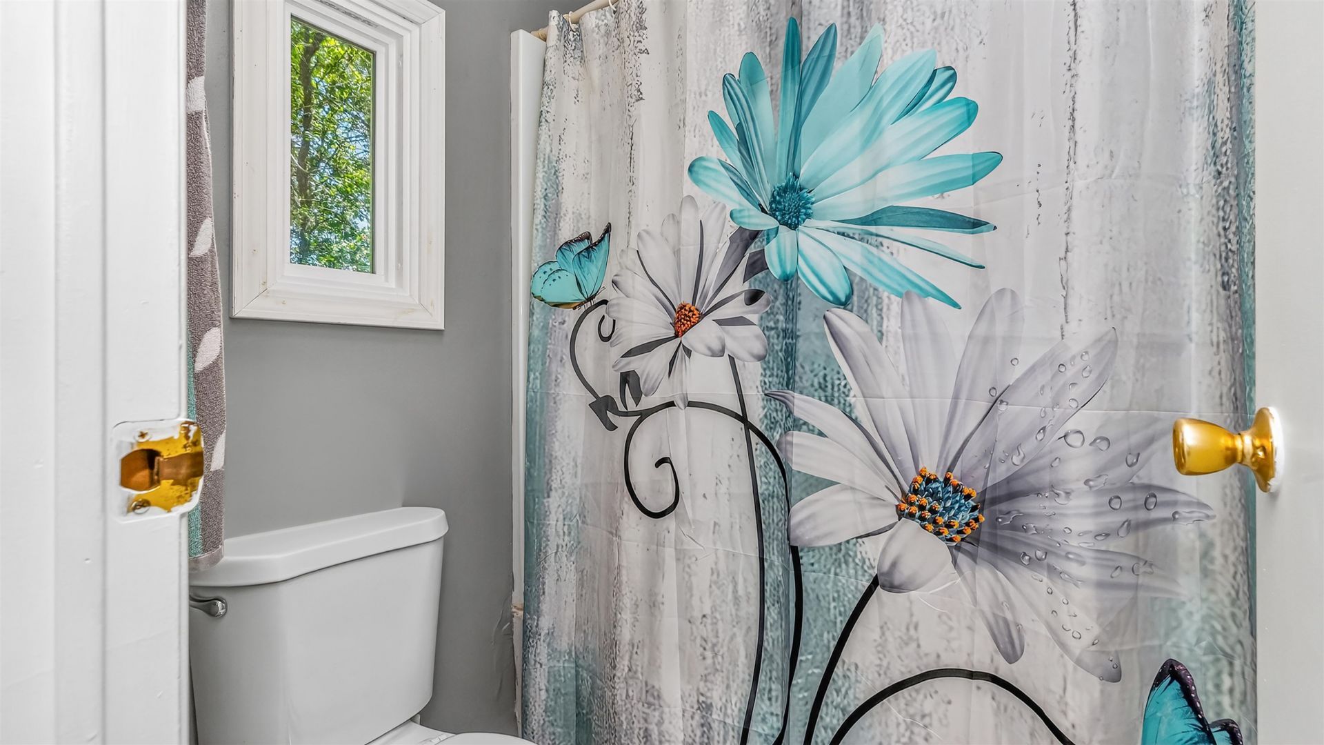 8 Burr Circle Photo 22