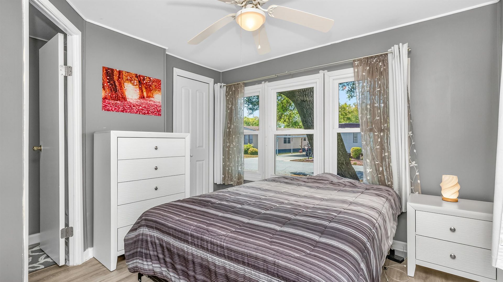 8 Burr Circle Photo 23