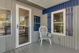 8 Burr Circle photo 4