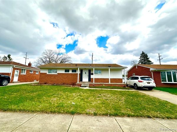 6644 Cronin Drive, Dearborn Heights, MI 48127