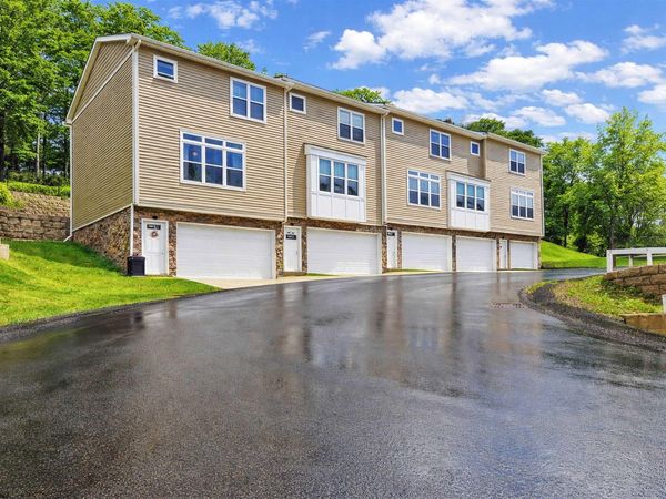 108 Pasture Lane, Morgantown, WV 26505