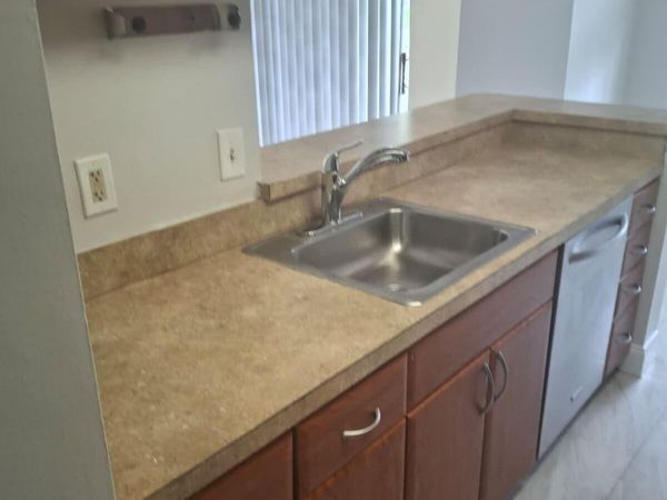 9833 Westview Drive, Unit 813, Coral Springs, FL 33076