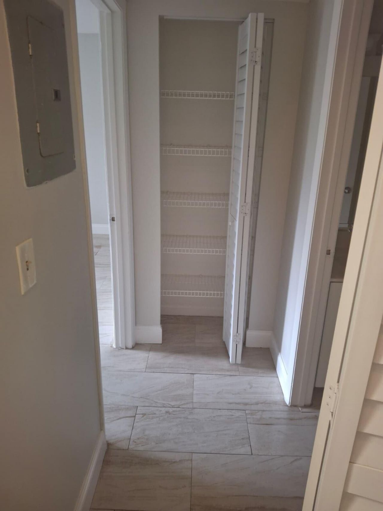 9833 Westview Drive, Unit 813, Coral Springs, FL 33076 Photo