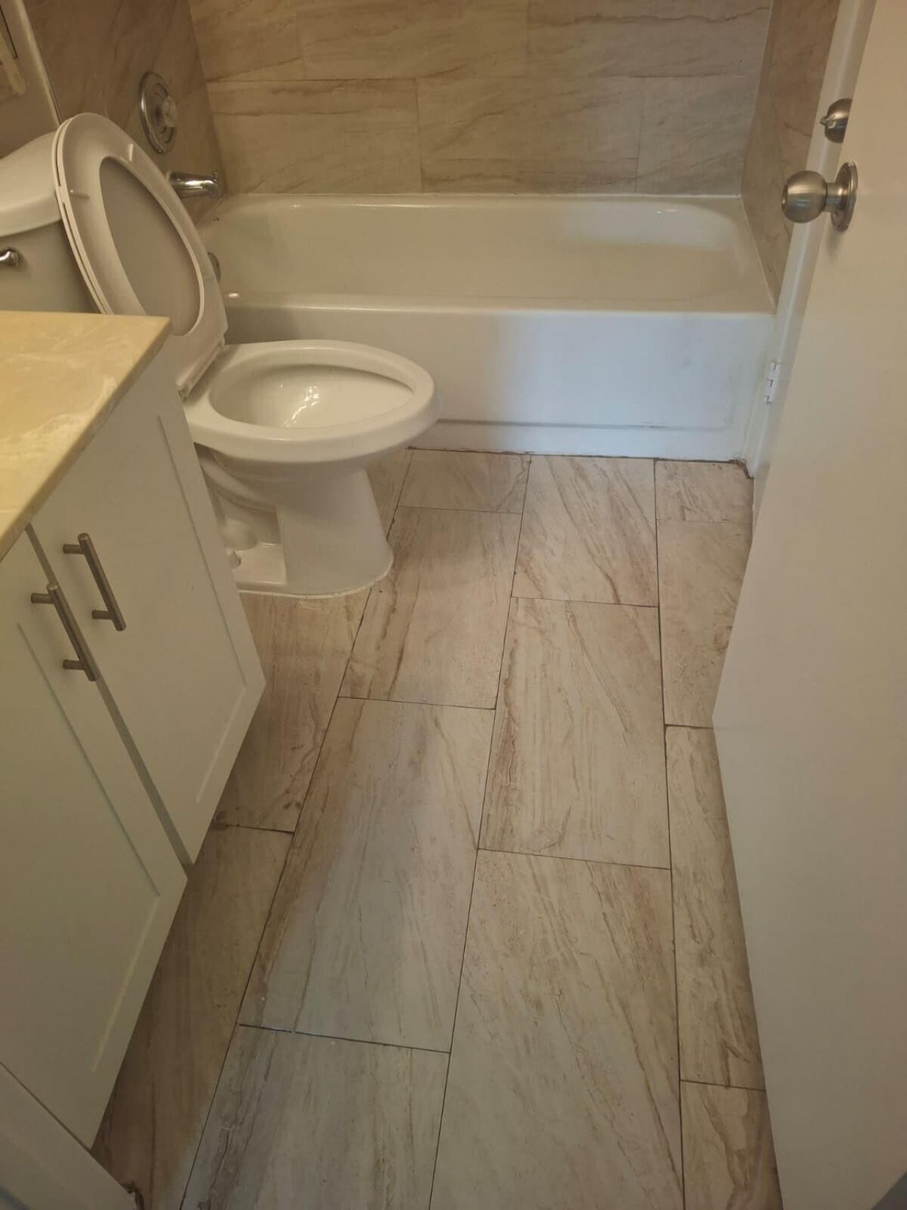 9833 Westview Drive, Unit 813, Coral Springs, FL 33076 Photo