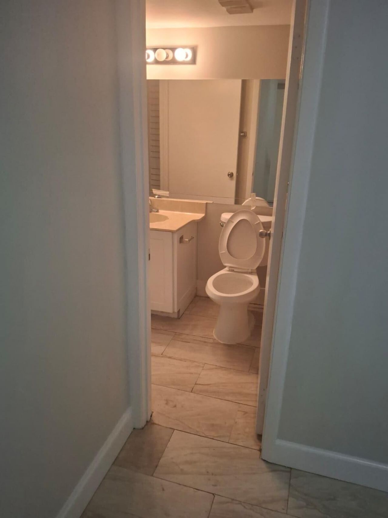 9833 Westview Drive, Unit 813, Coral Springs, FL 33076 Photo