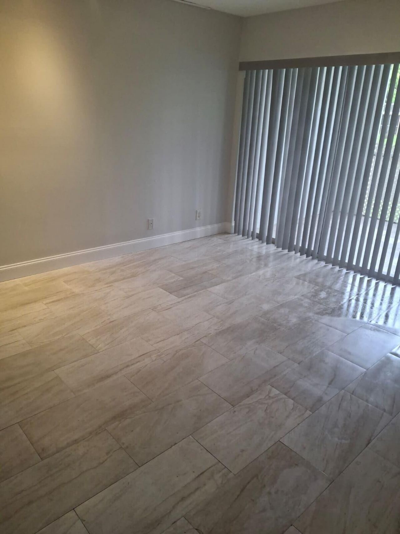 9833 Westview Drive, Unit 813, Coral Springs, FL 33076 Photo