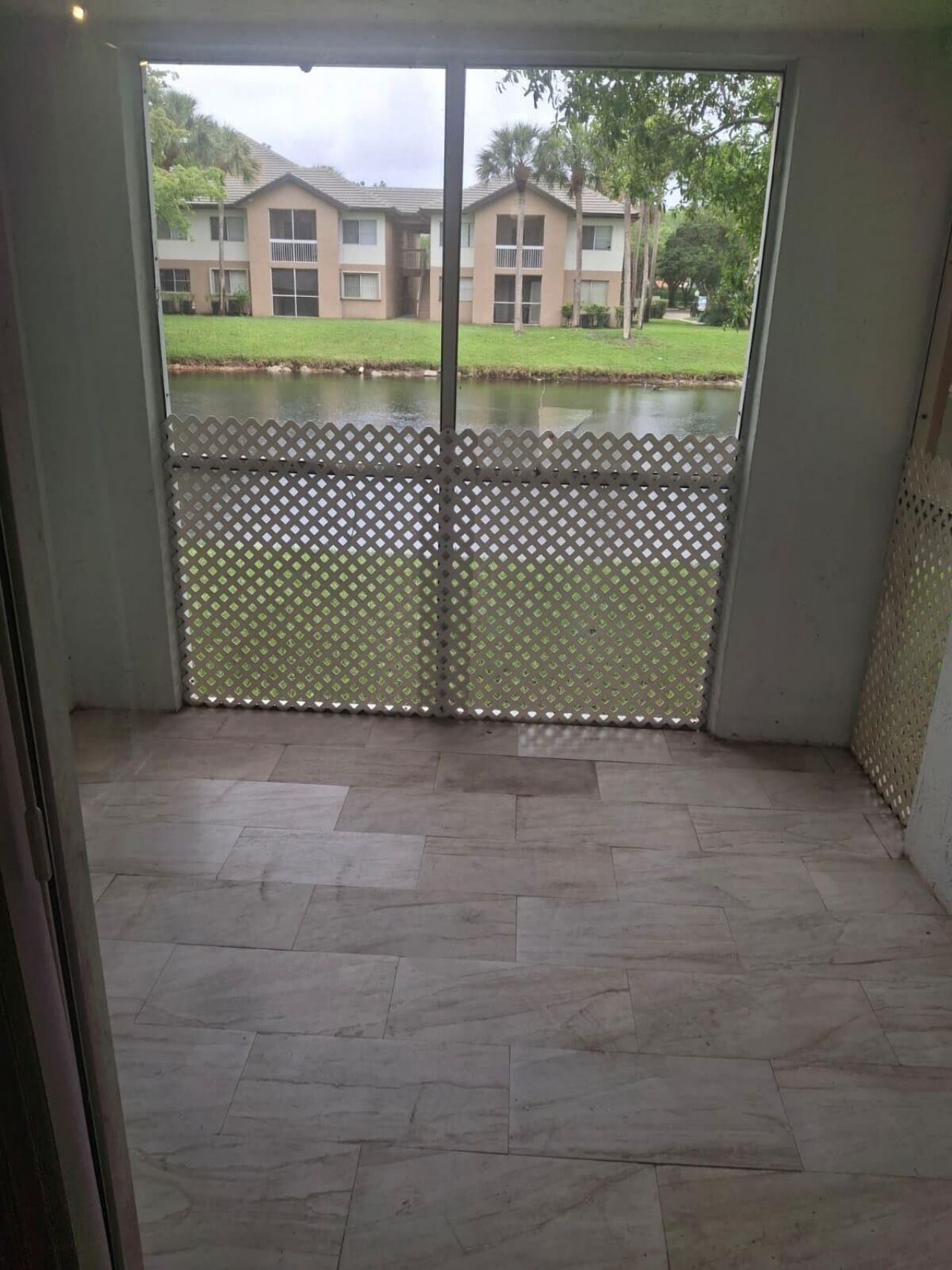 9833 Westview Drive, Unit 813, Coral Springs, FL 33076 Photo