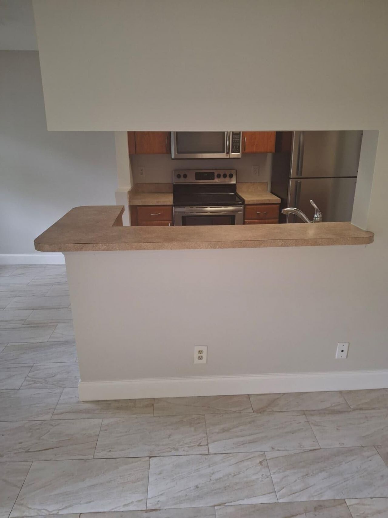 9833 Westview Drive, Unit 813, Coral Springs, FL 33076 Photo