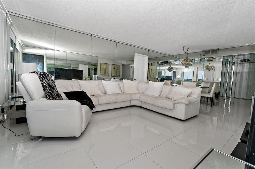 1880 S Ocean Drive, Unit Ts705, Hallandale Beach, FL 33009 Photo