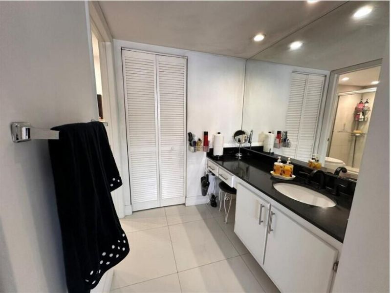 1880 S Ocean Drive, Unit Ts705, Hallandale Beach, FL 33009 Photo